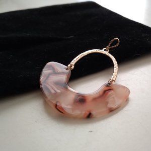 Simulated jade earring gold pendant